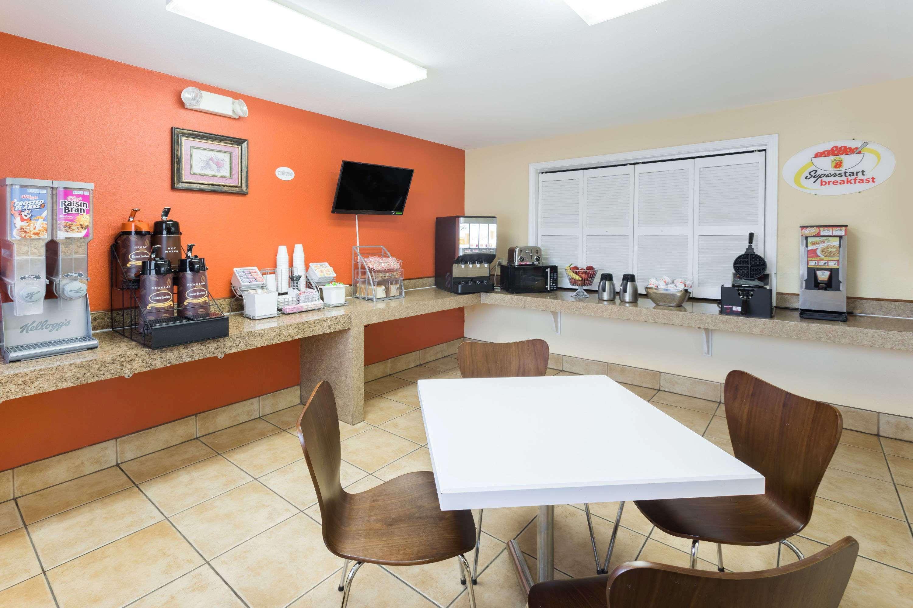 Super 8 By Wyndham Baton Rouge/I-10 Motel Prairieville Exterior foto